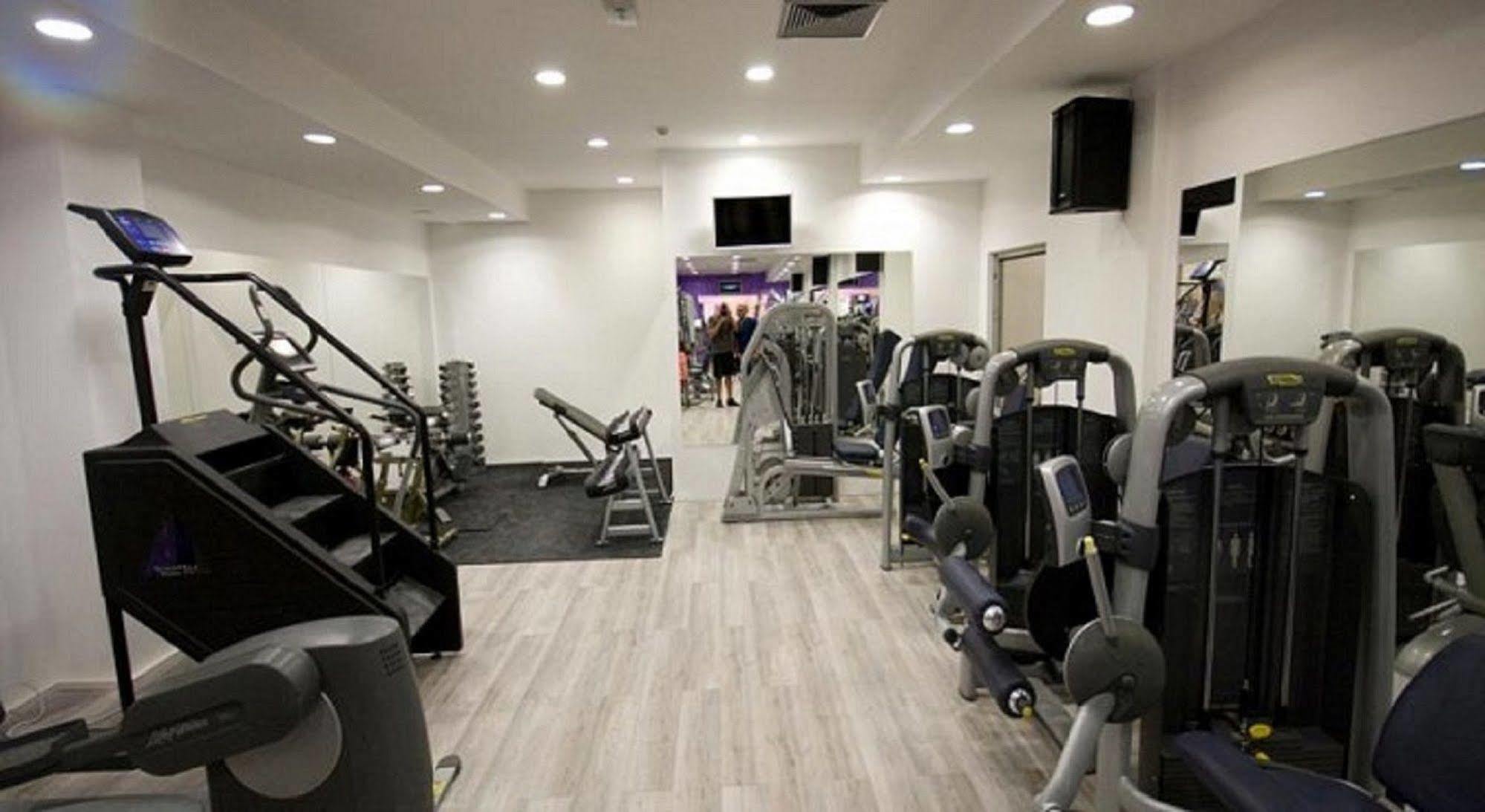 Hotel Metropolitan By Belgrade Arena מראה חיצוני תמונה